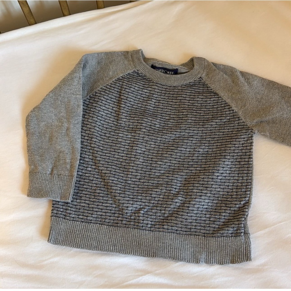 18 m vintage Y2K cherokee sweater